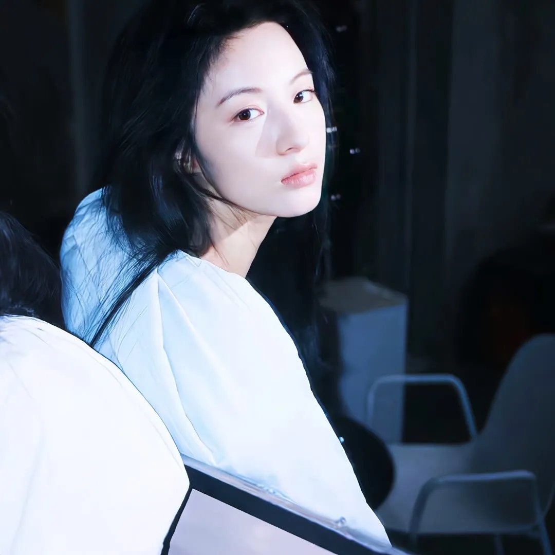 女士忘记了甚么